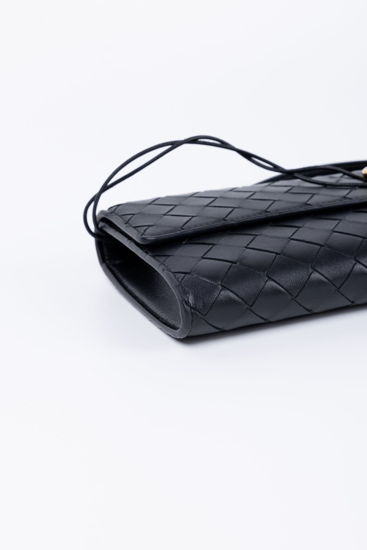 BOTTEGA VENETA ANDIAMO CLUTCH NERA