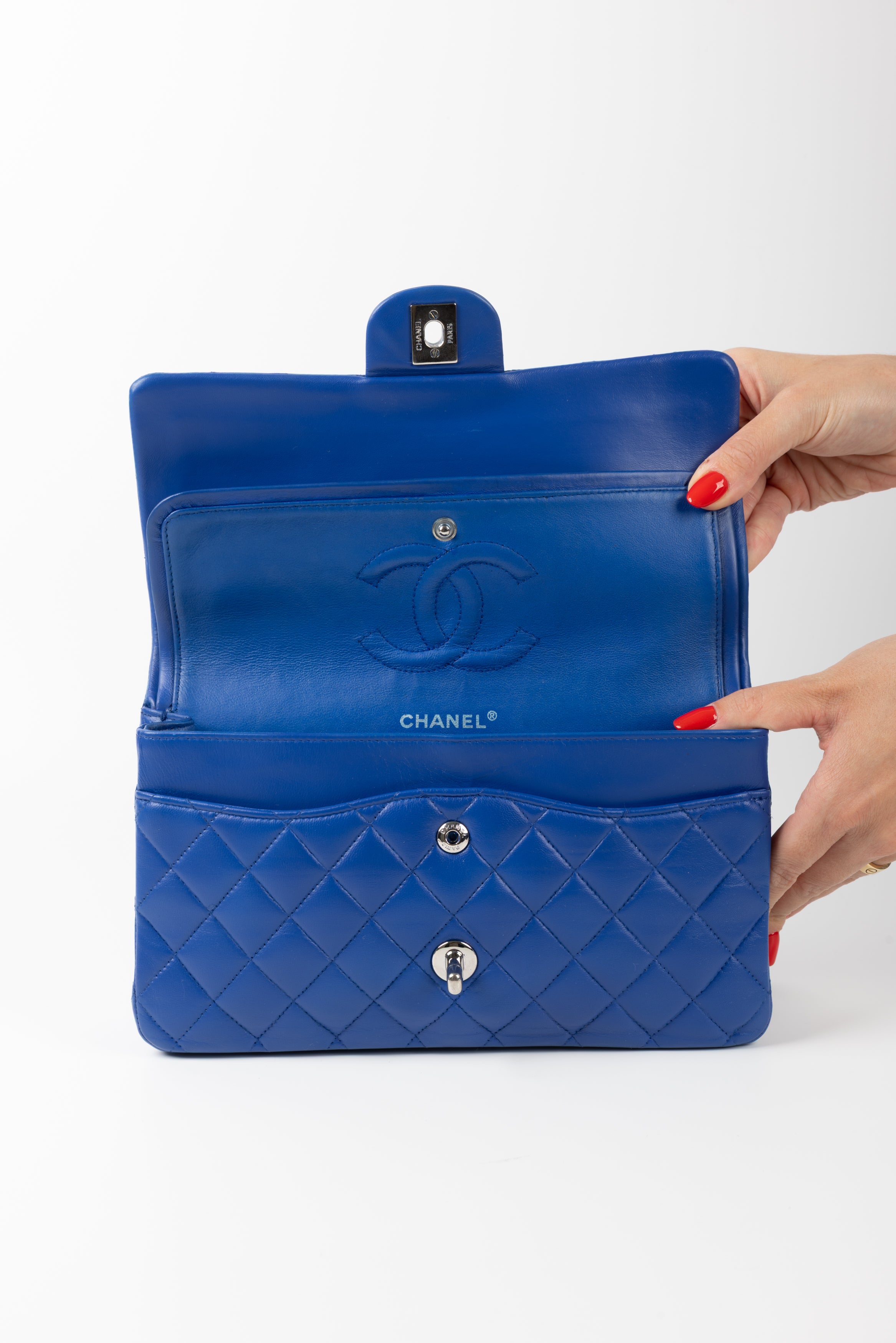 CHANEL 11.12 BLU ELETTRICO