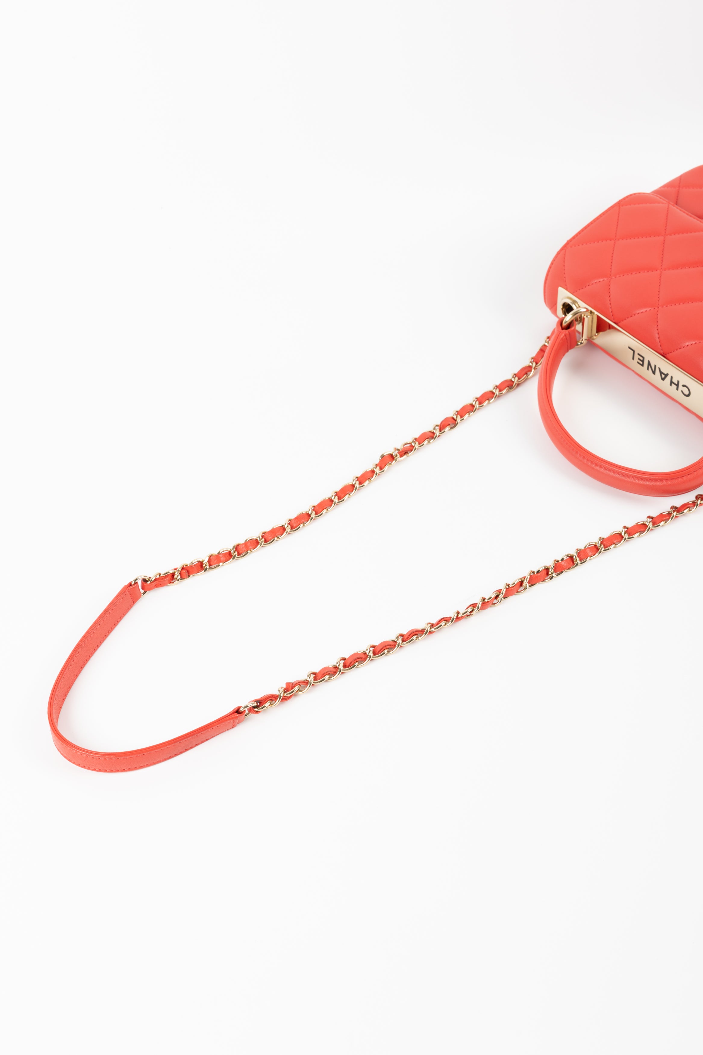 CHANEL TRENDY CORALLO