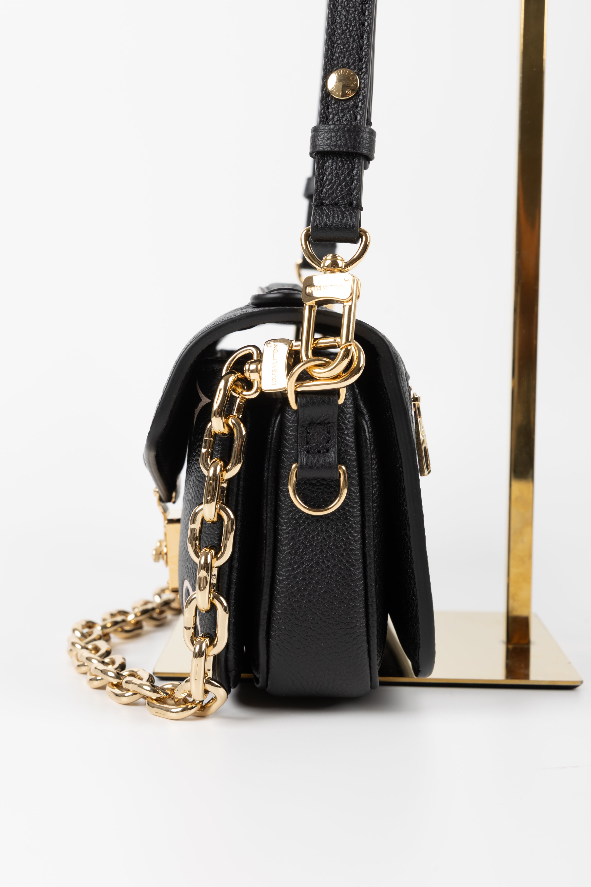LOUIS VUITTON MÈTIS EAST WEST