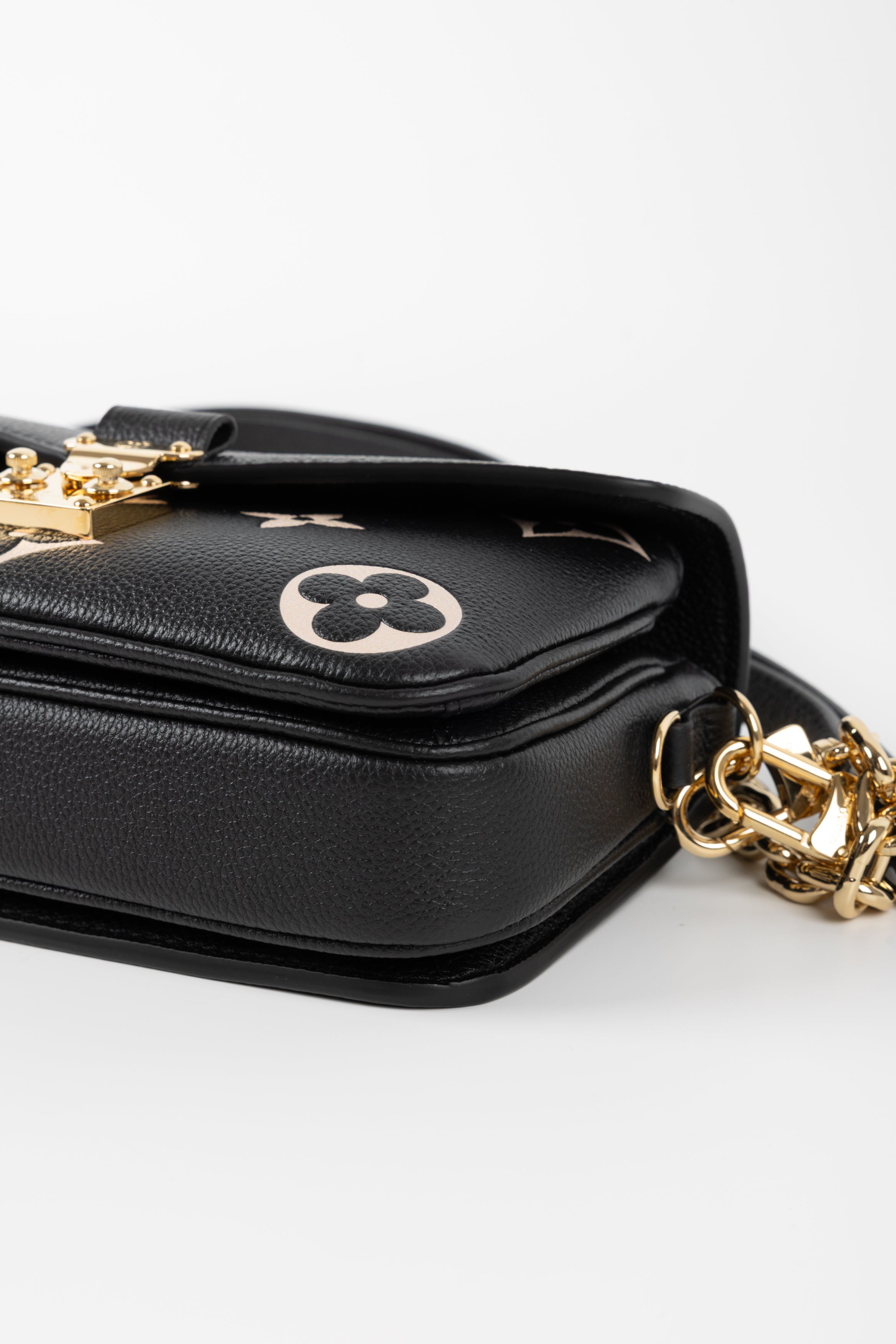 LOUIS VUITTON MÈTIS EAST WEST