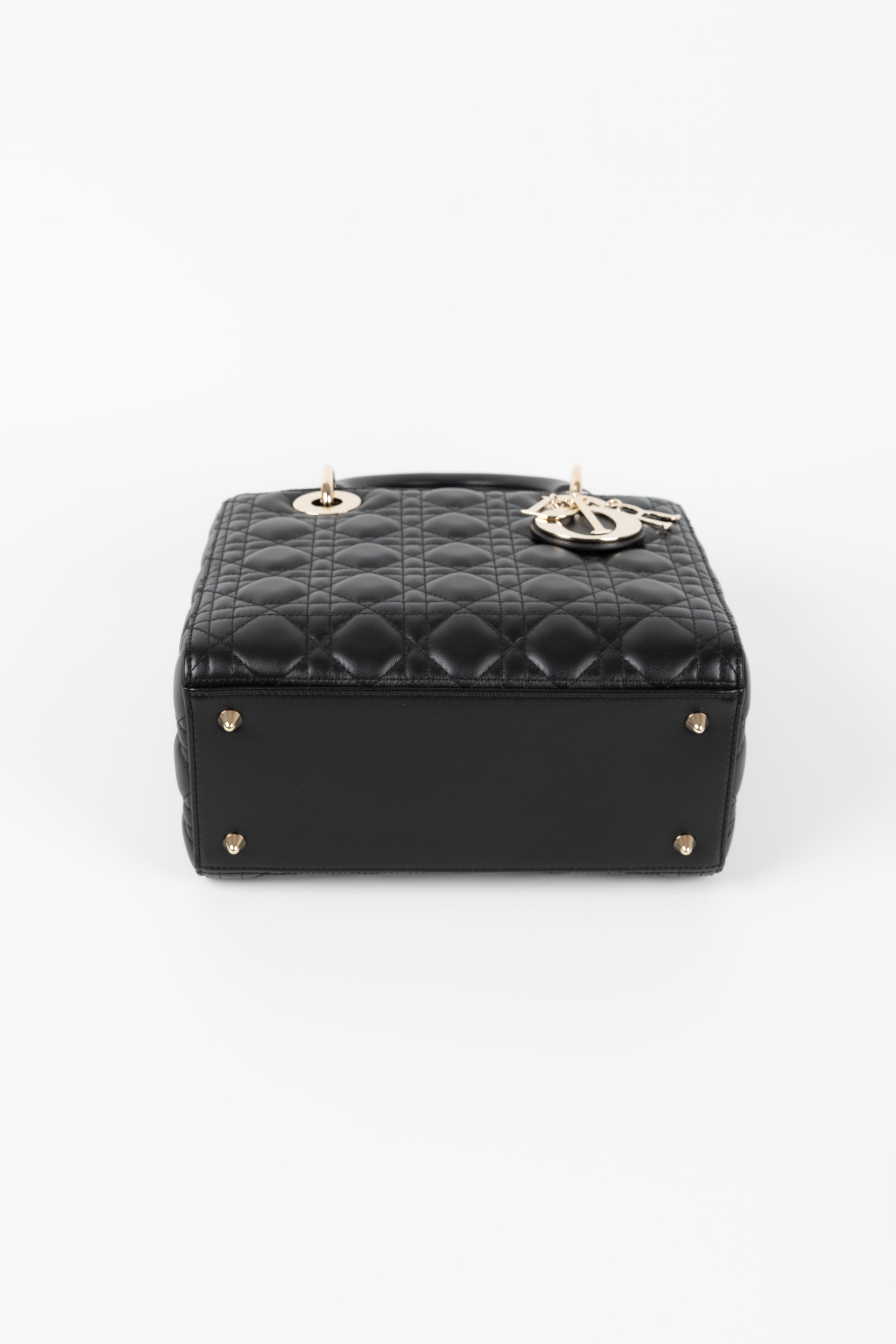 LADY DIOR MEDIA NERA
