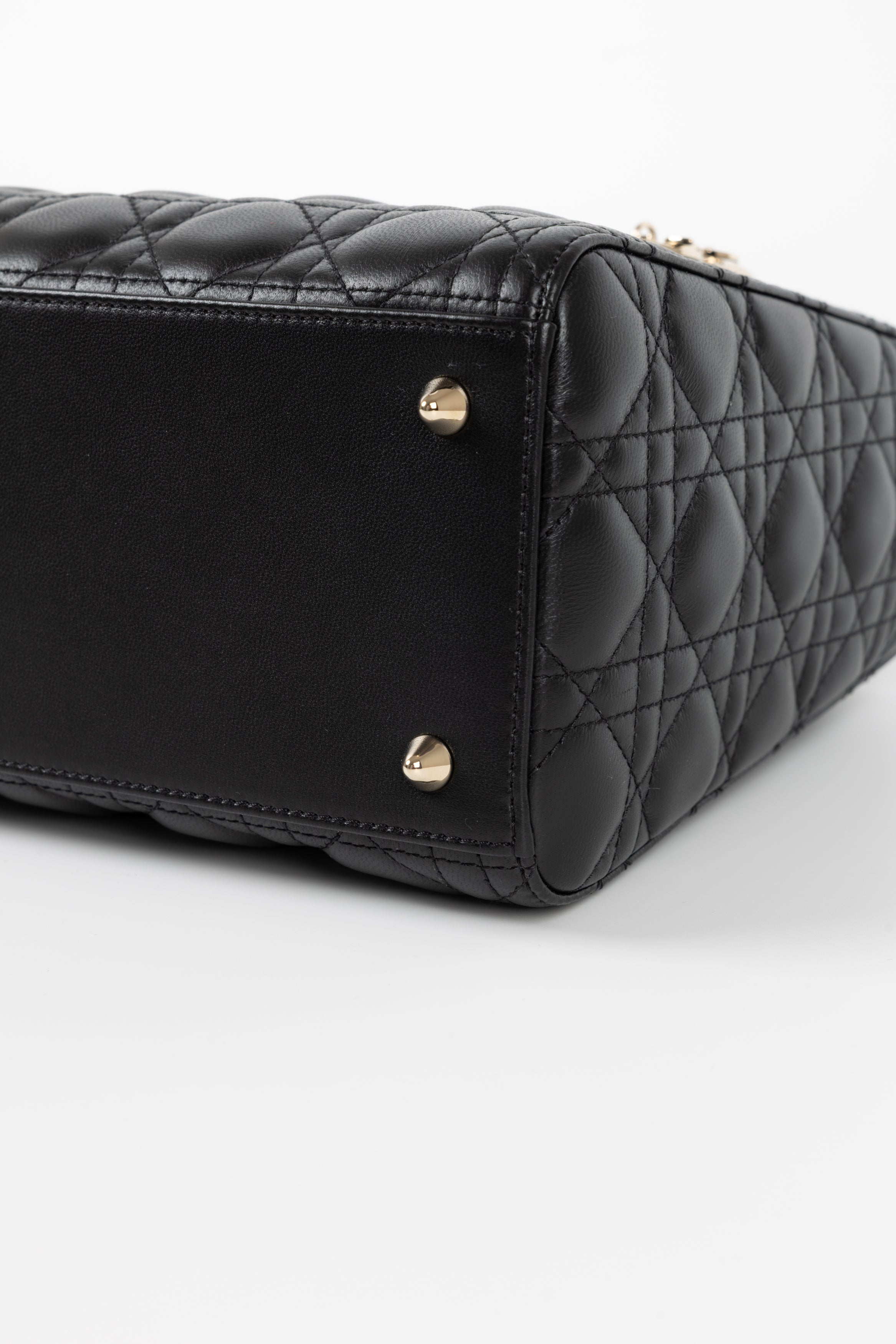 LADY DIOR MEDIA NERA