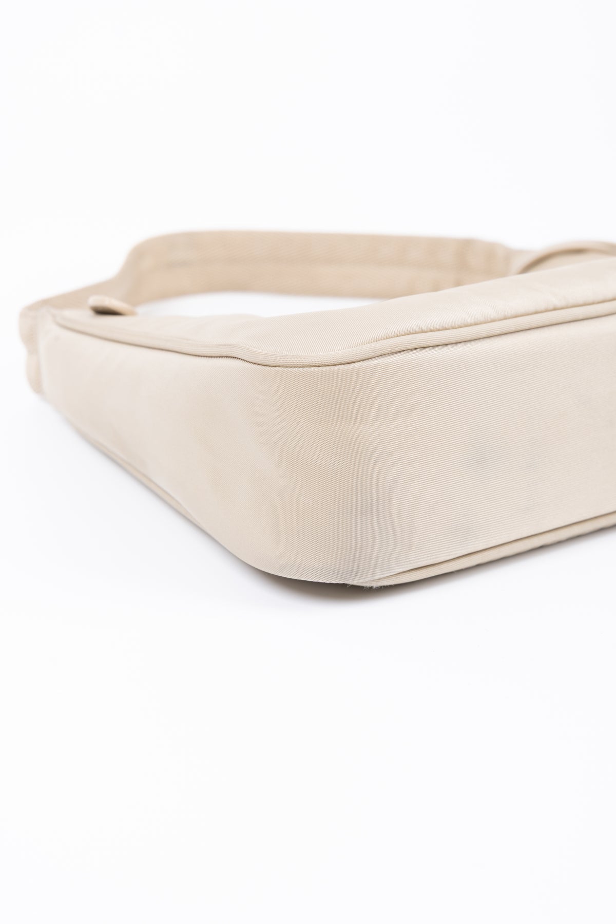 PRADA RE-EDITION BEIGE