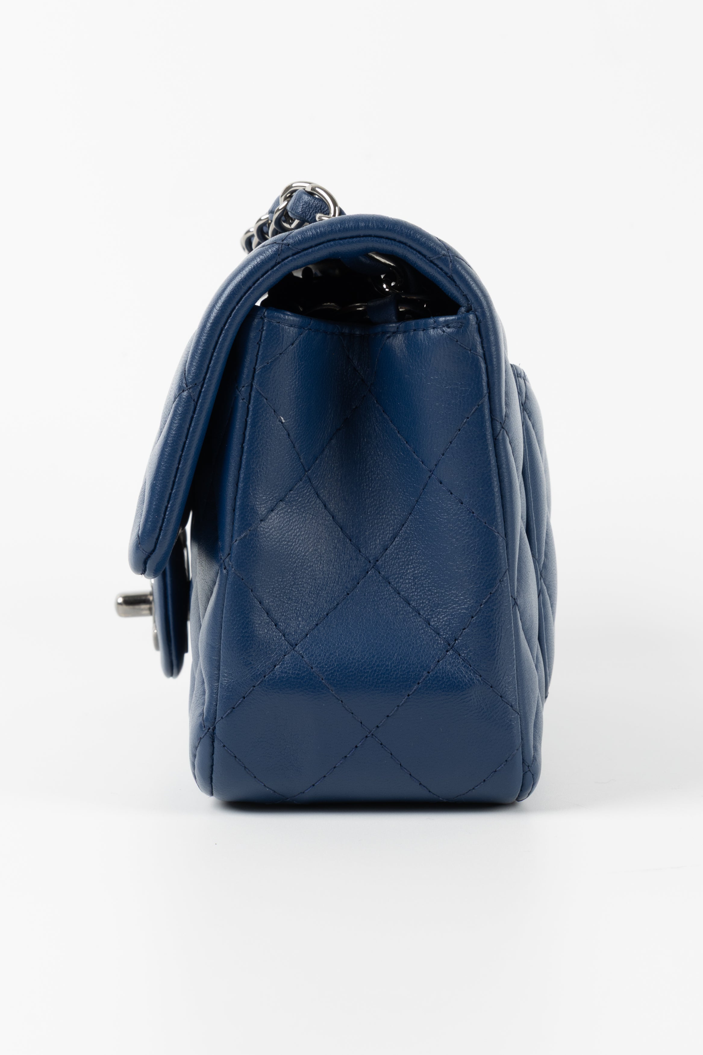 CHANEL RECTANGULAR BLU