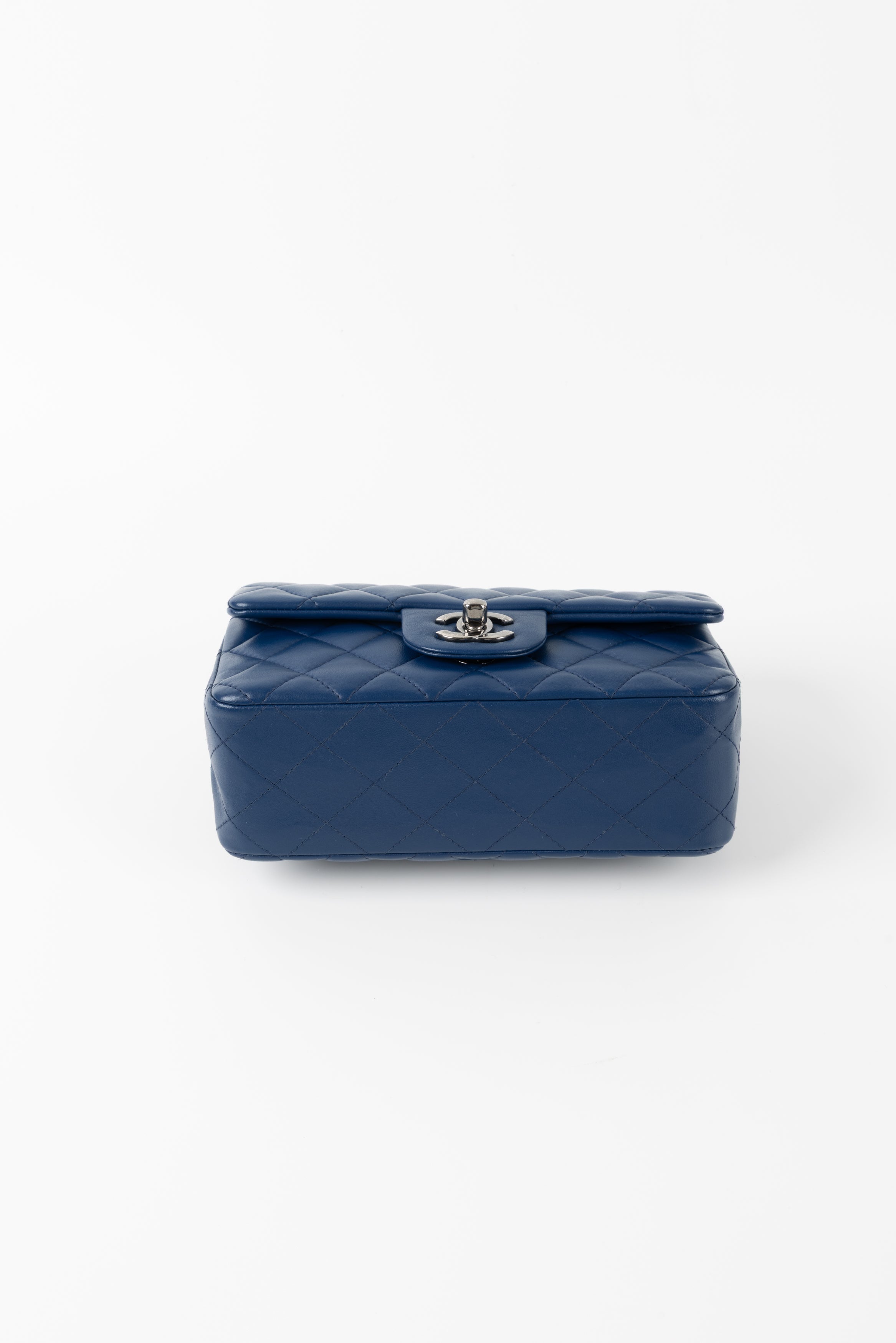 CHANEL RECTANGULAR BLU