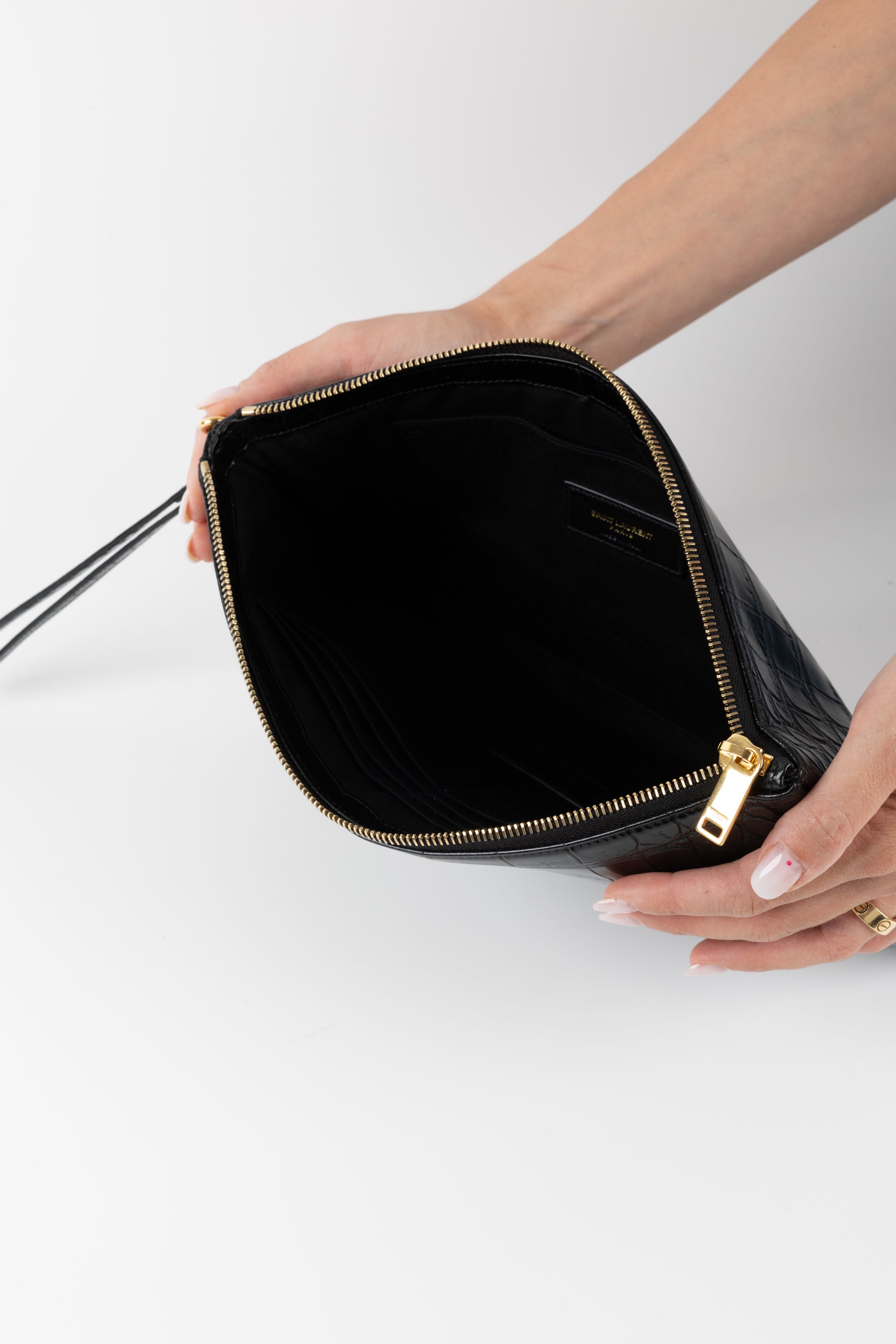 SAINT LAURENT POCHETTE NERA IN COCCO