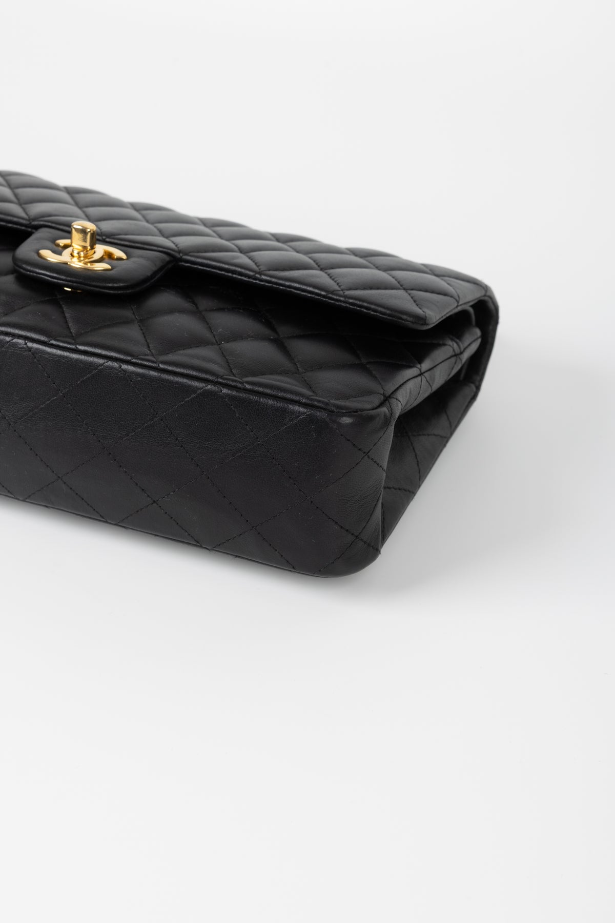 CHANEL 11.12 NERA/ORO