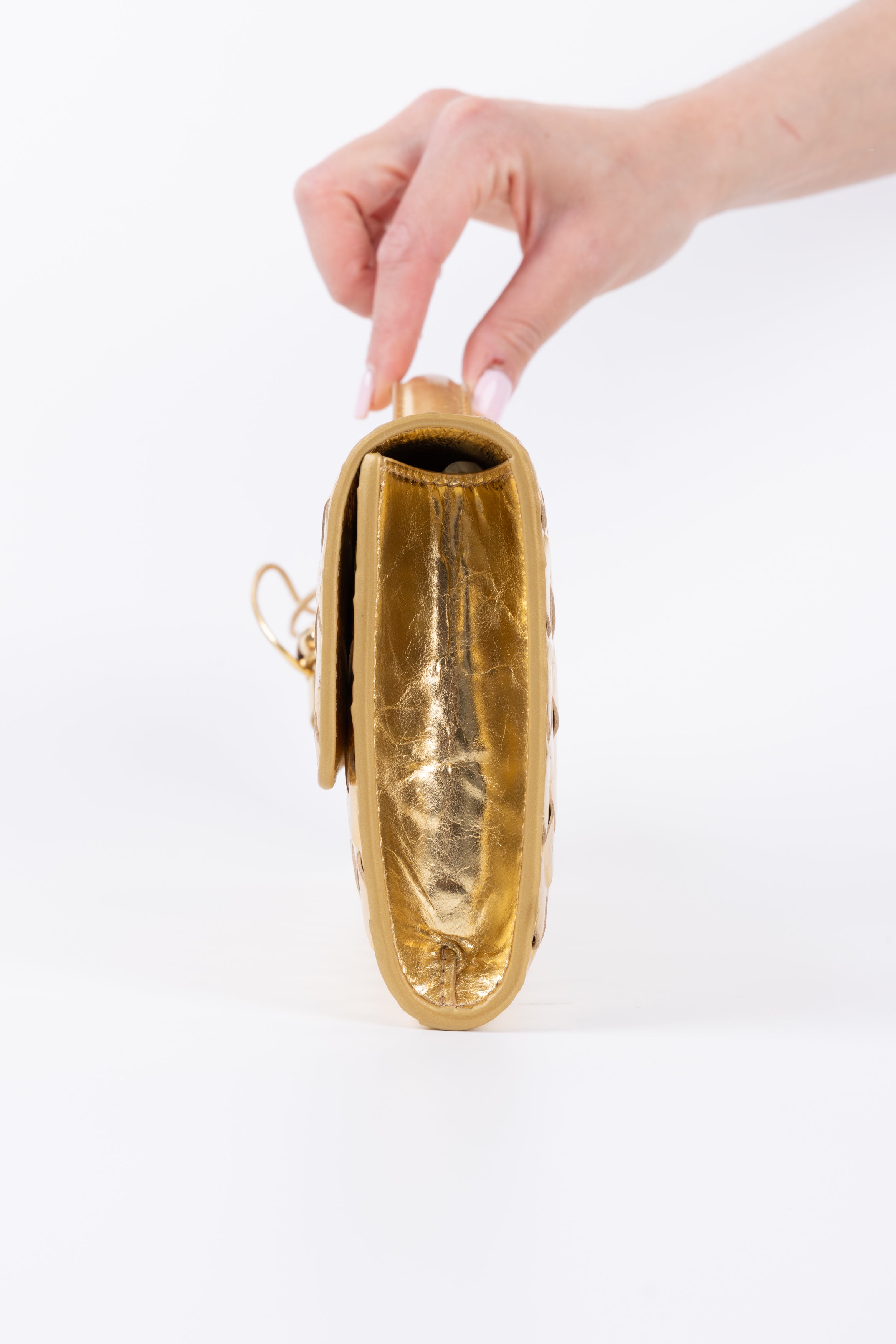 BOTTEGA VENETA ANDIAMO CLUTCH ORO LUCIDA