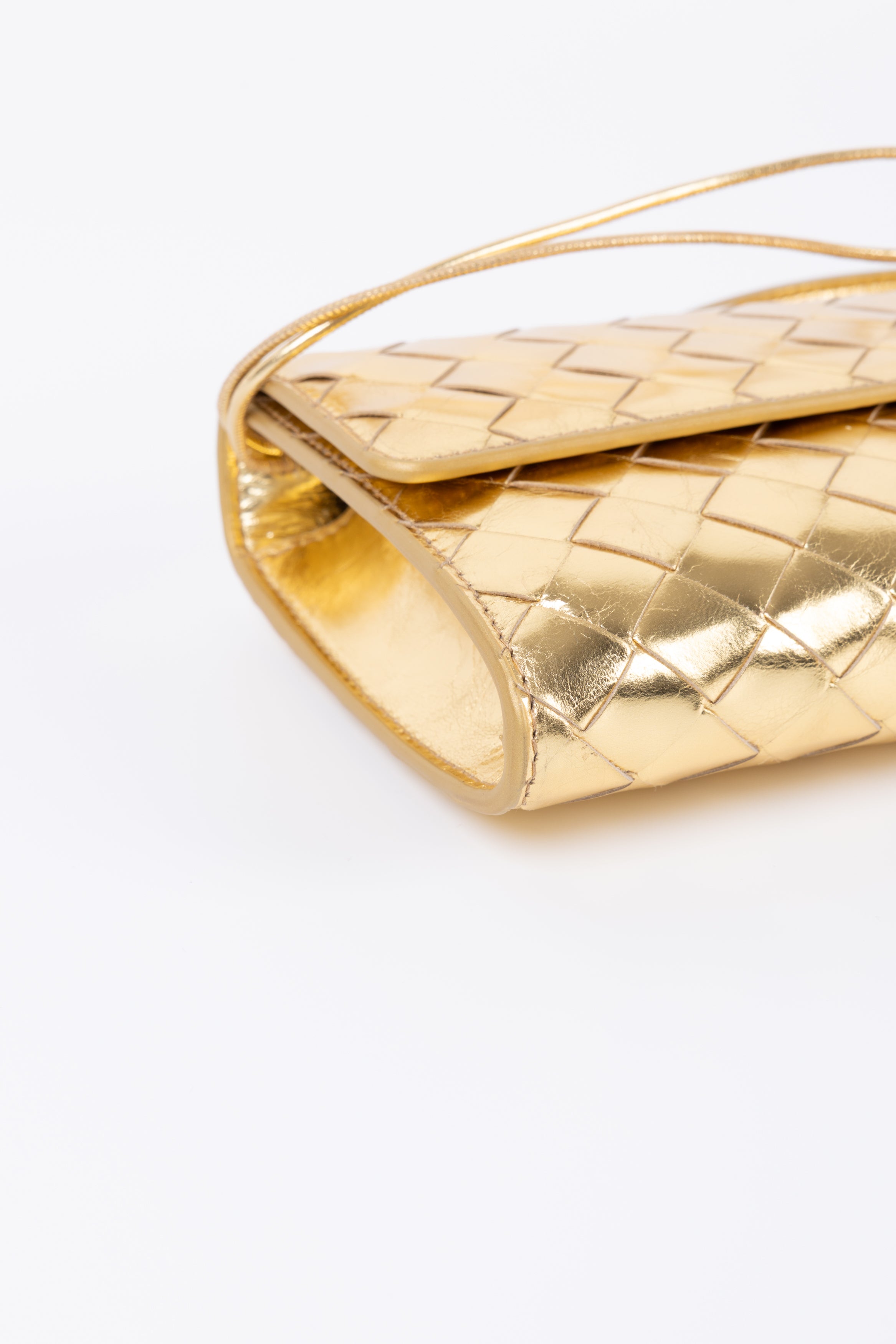 BOTTEGA VENETA ANDIAMO CLUTCH ORO LUCIDA