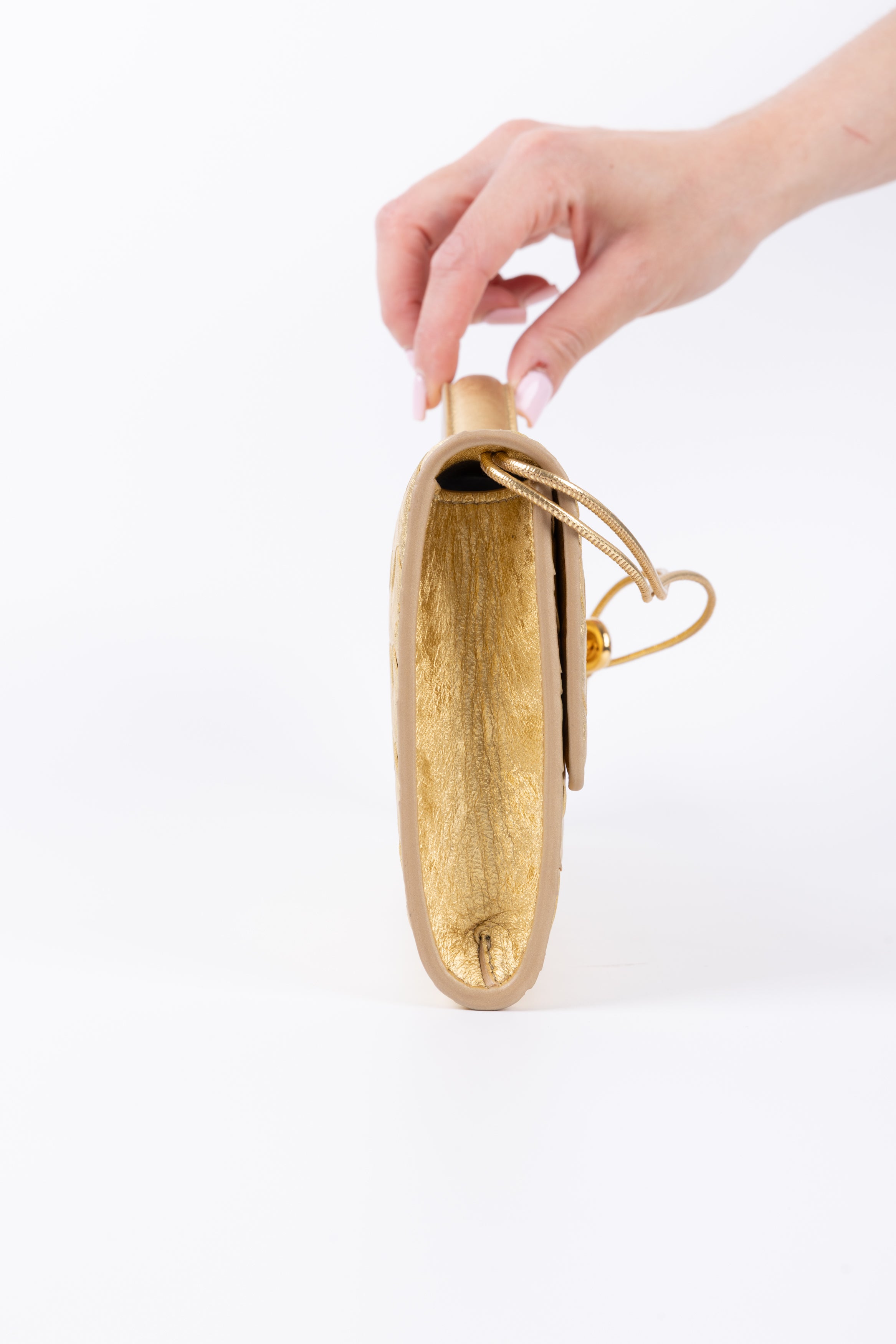 BOTTEGA VENETA ANDIAMO CLUTCH ORO OPACA