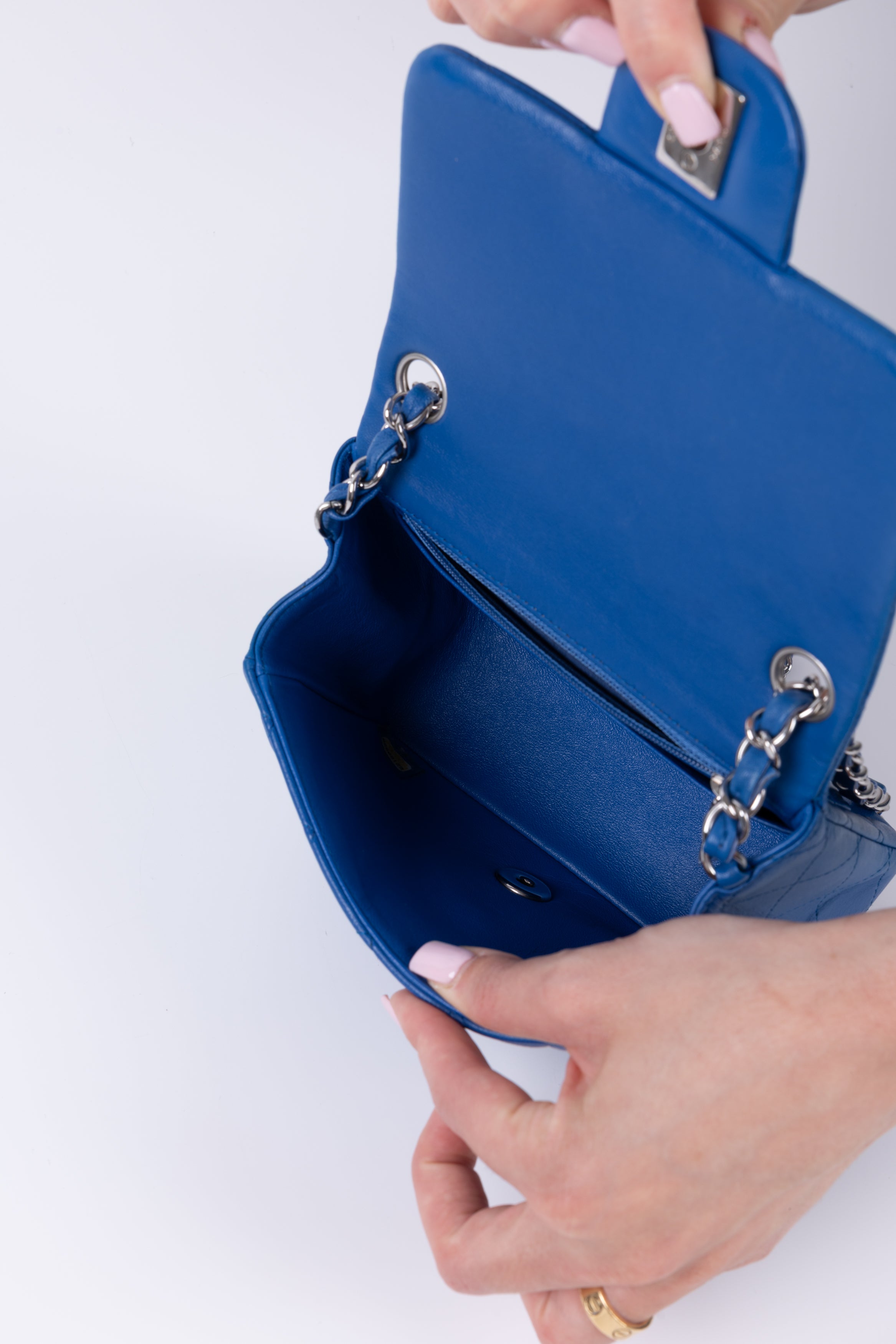 CHANEL MINI SQUARE BLU