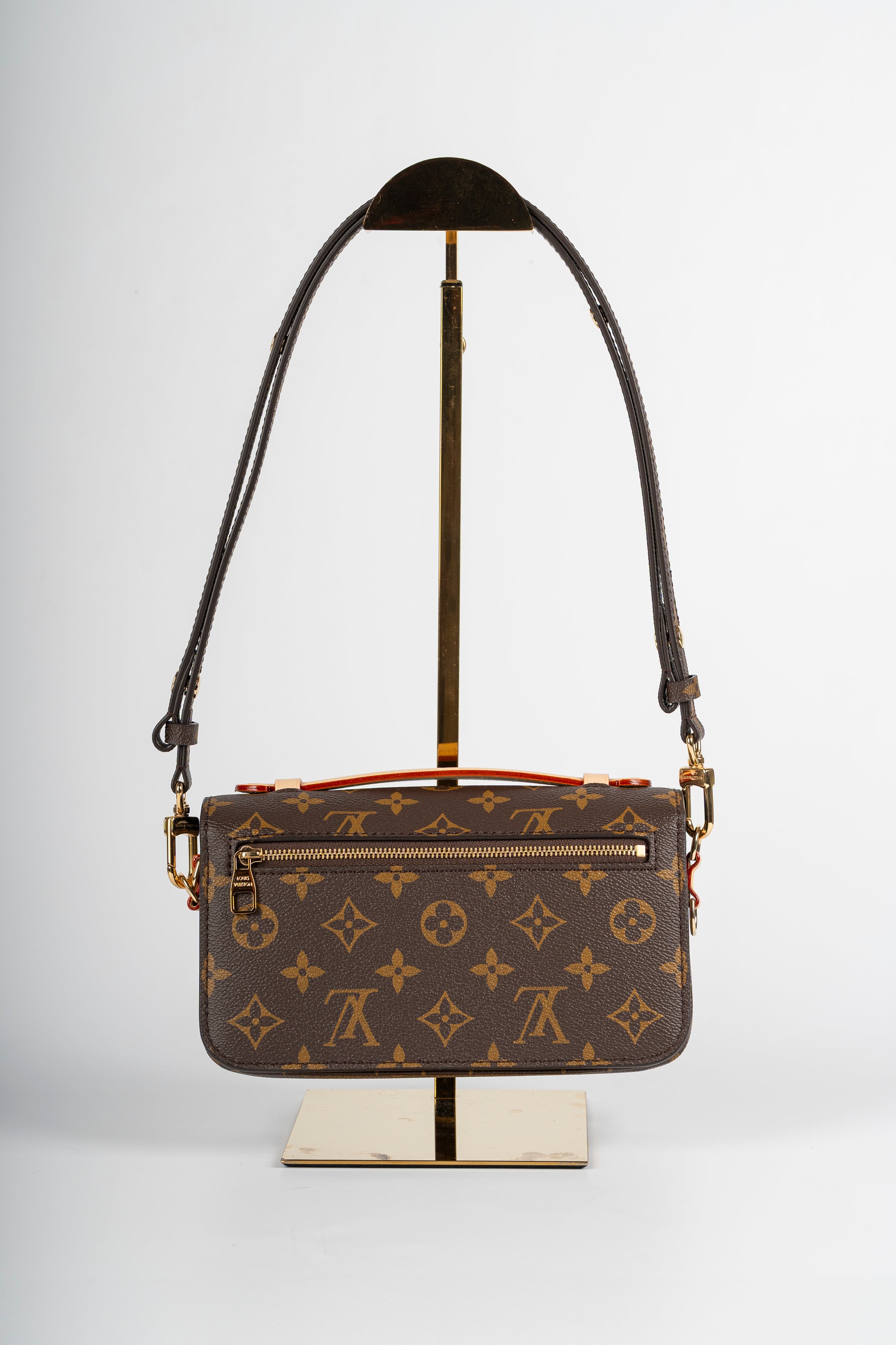 Louis Vuitton Pochette Métis East West Monogram