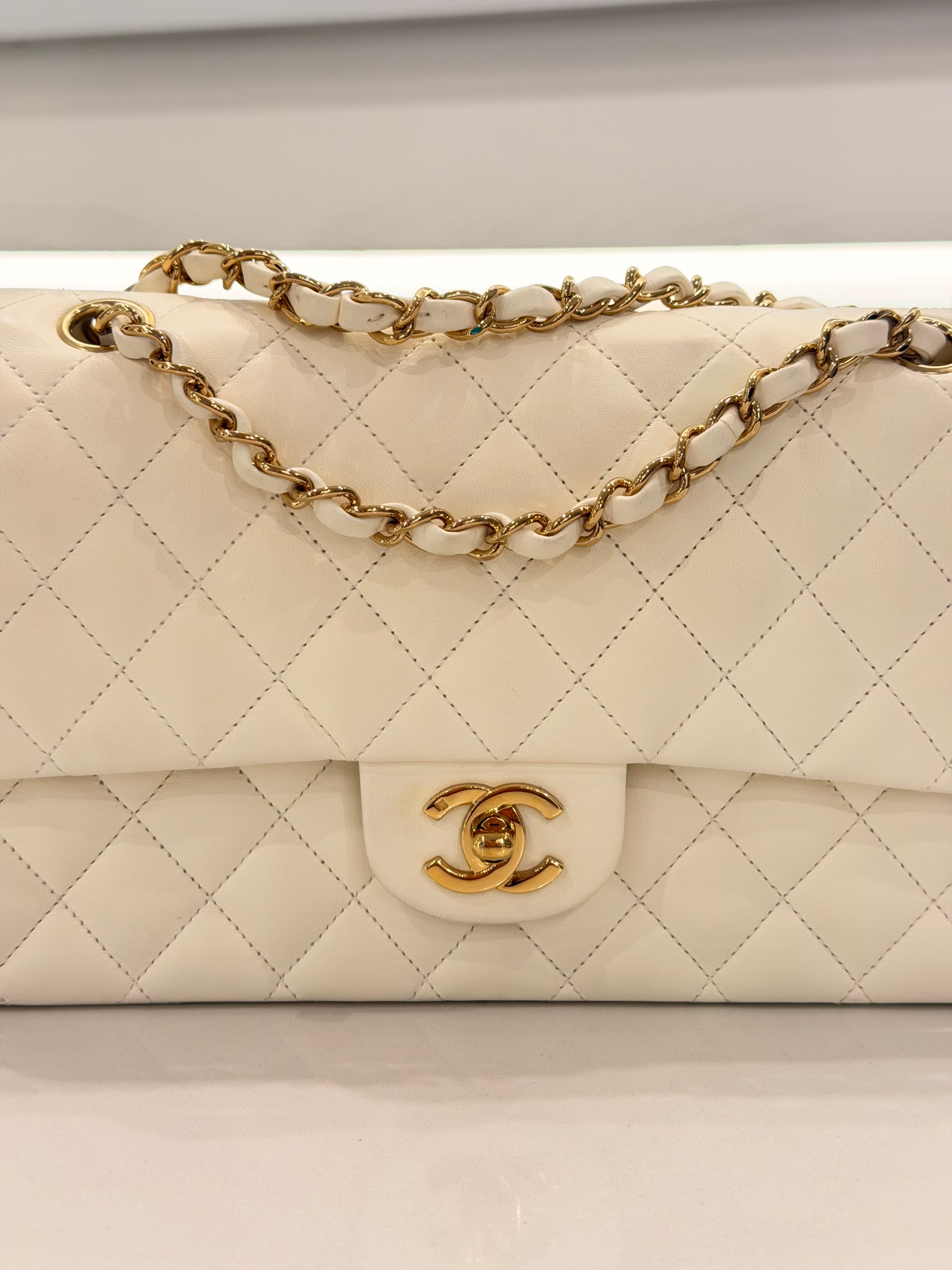 CHANEL 11.12 BIANCA