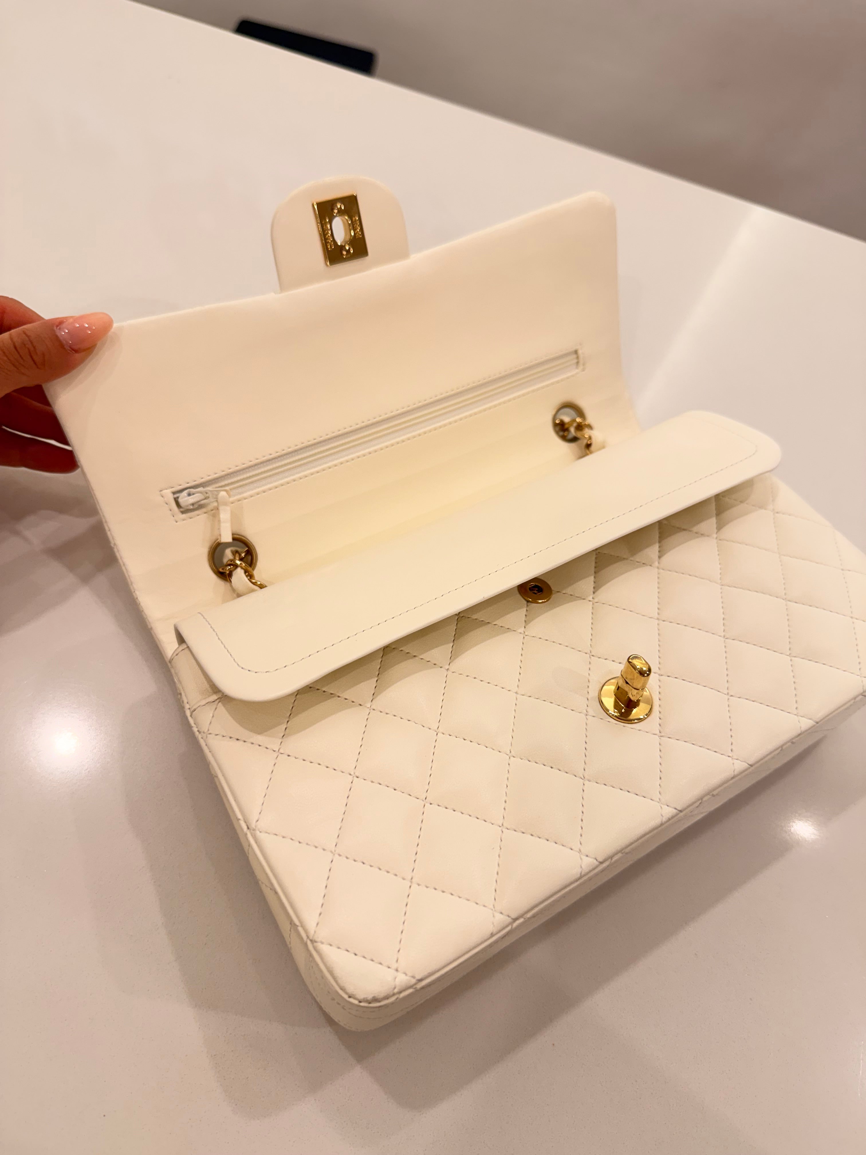 CHANEL 11.12 BIANCA