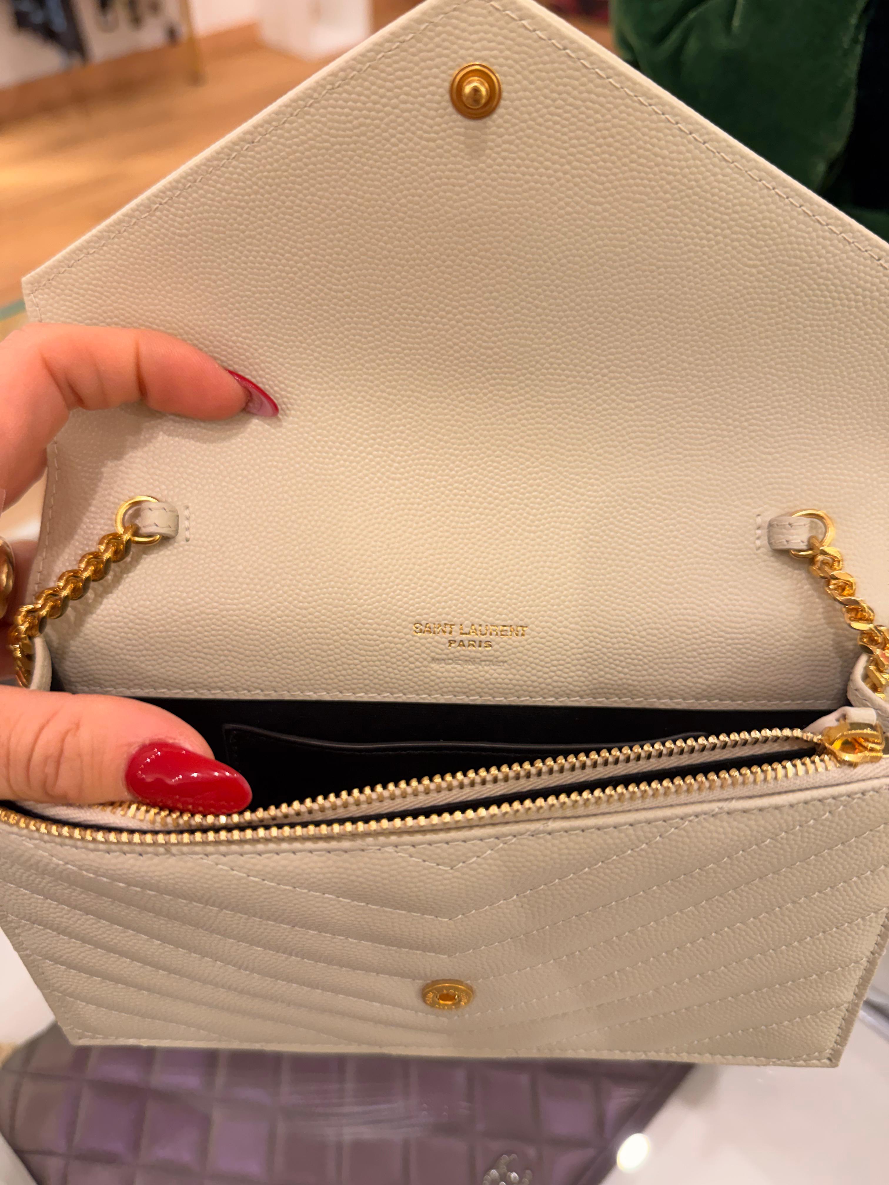 Saint Laurent Pochette Cassandre blanc vintage