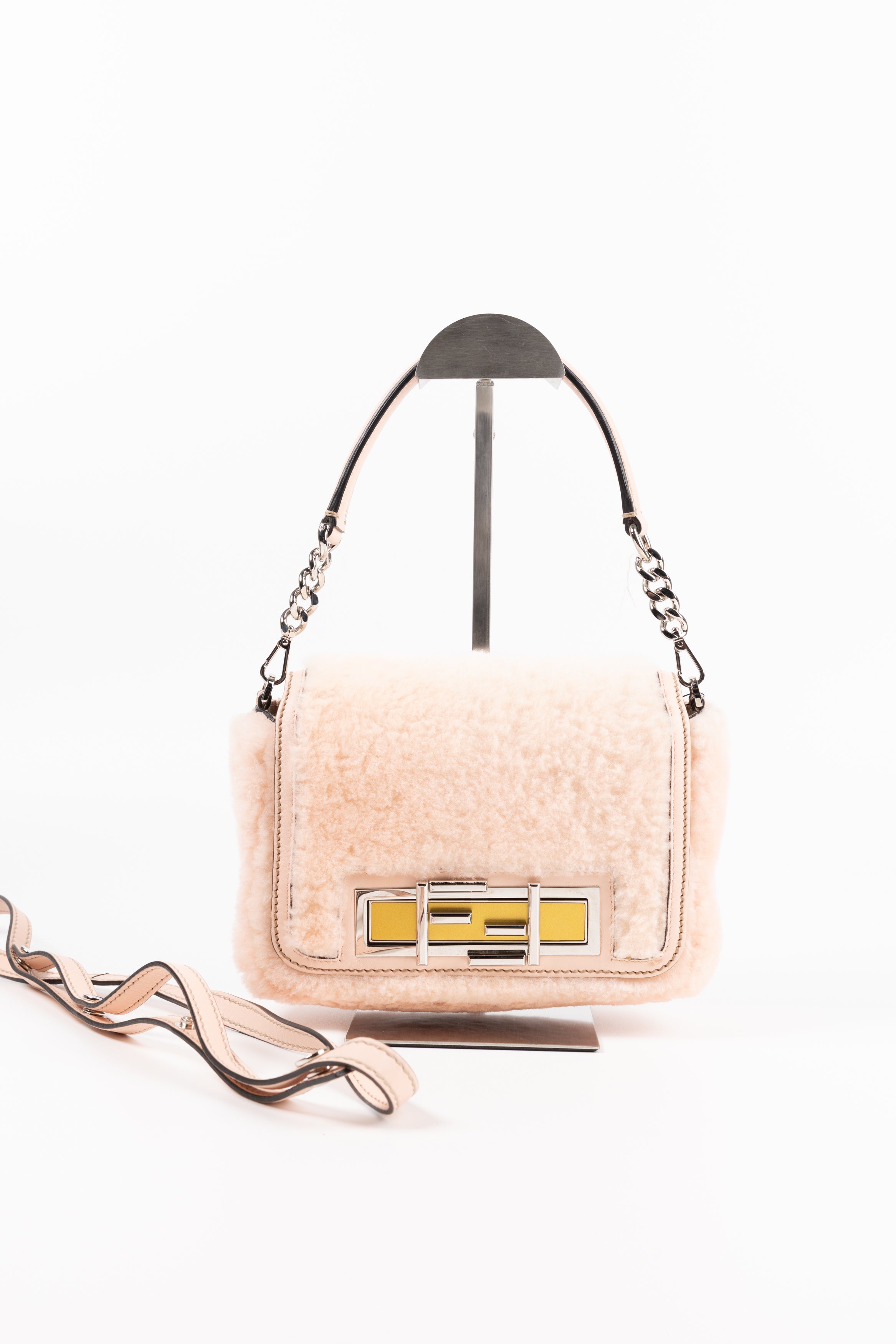 Fendi Baguette Montone Rosa