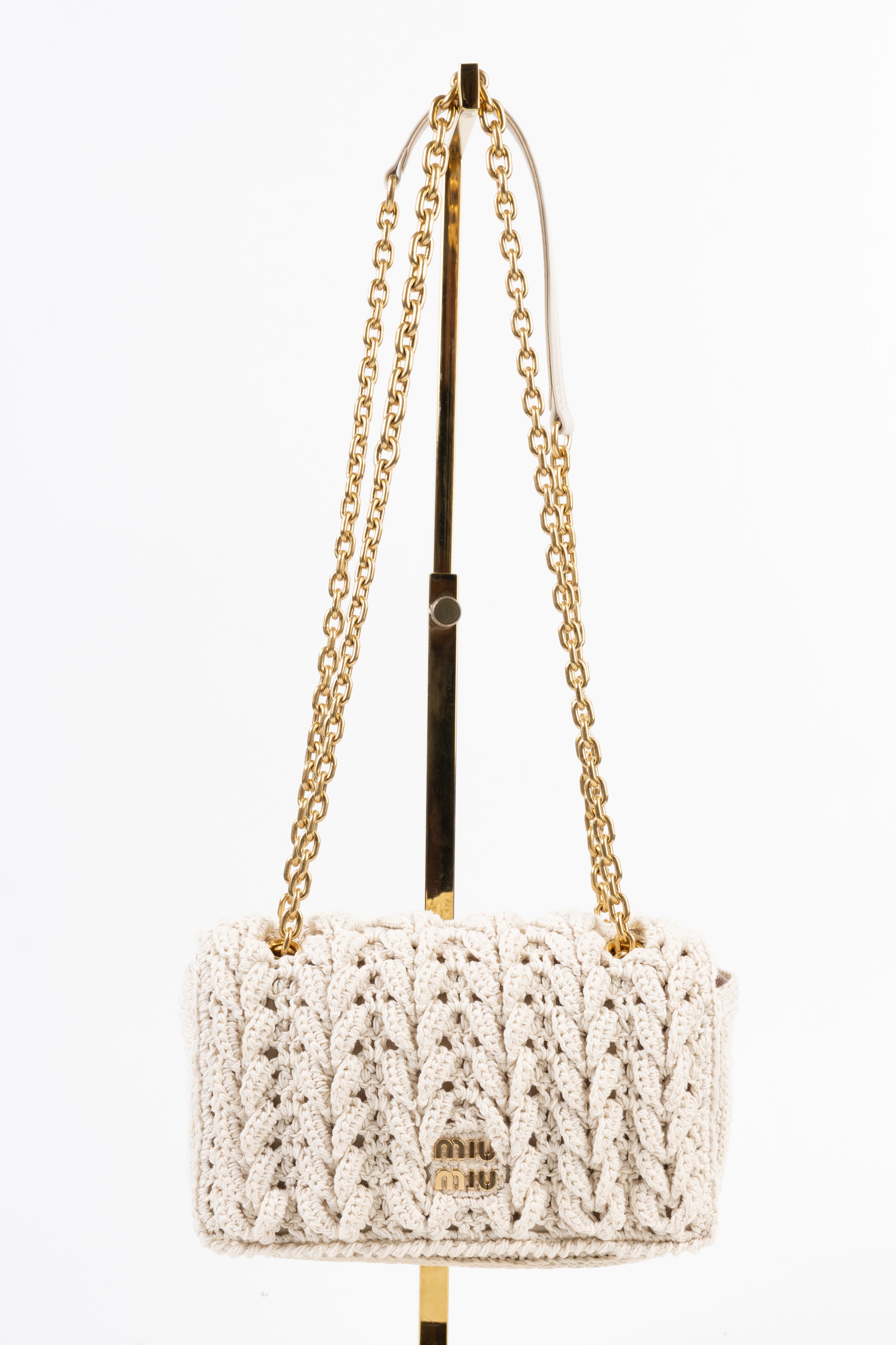 Miu Miu in Maglia Trecce Crema