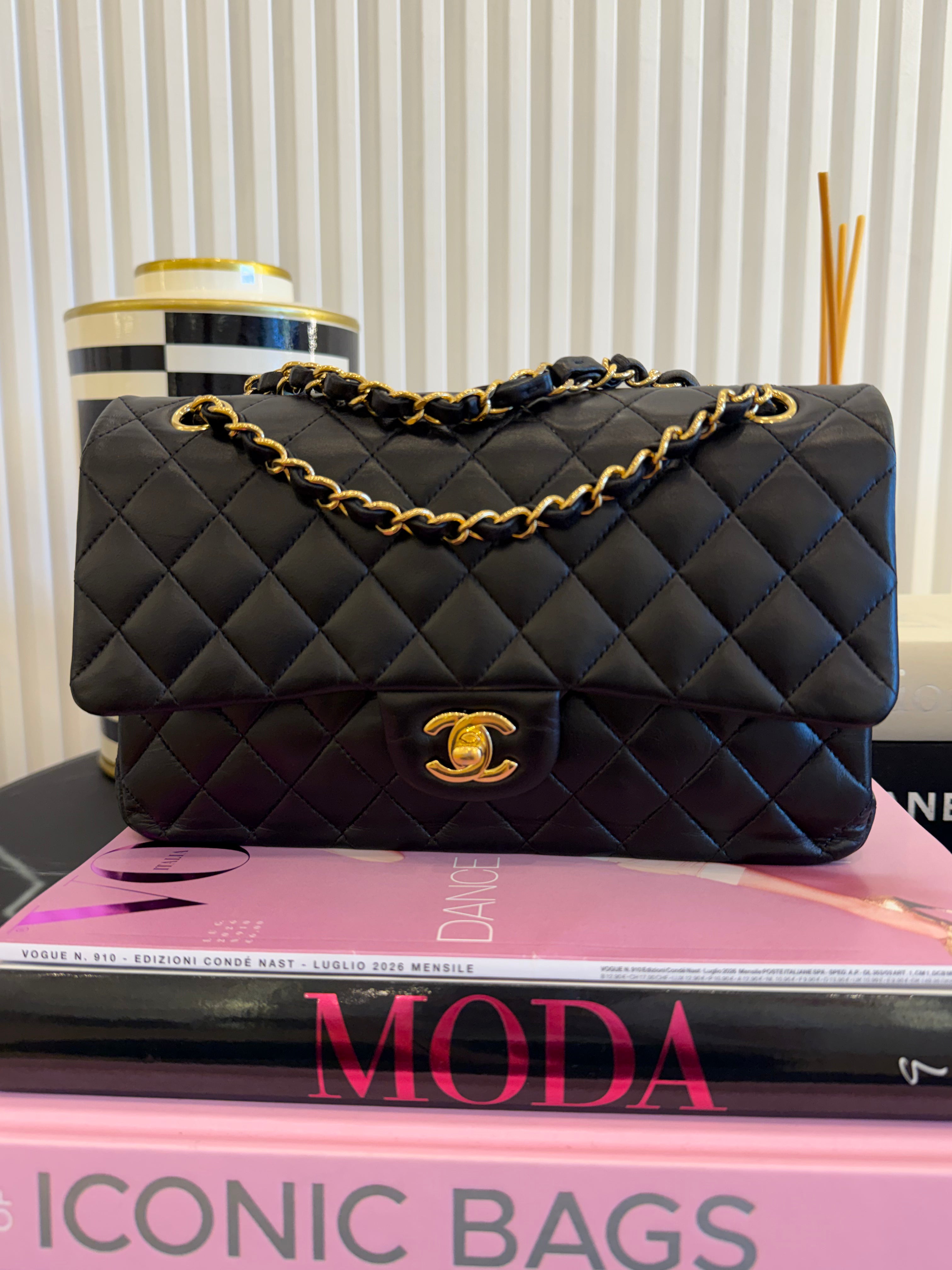 CHANEL 11.12 NERA/ORO