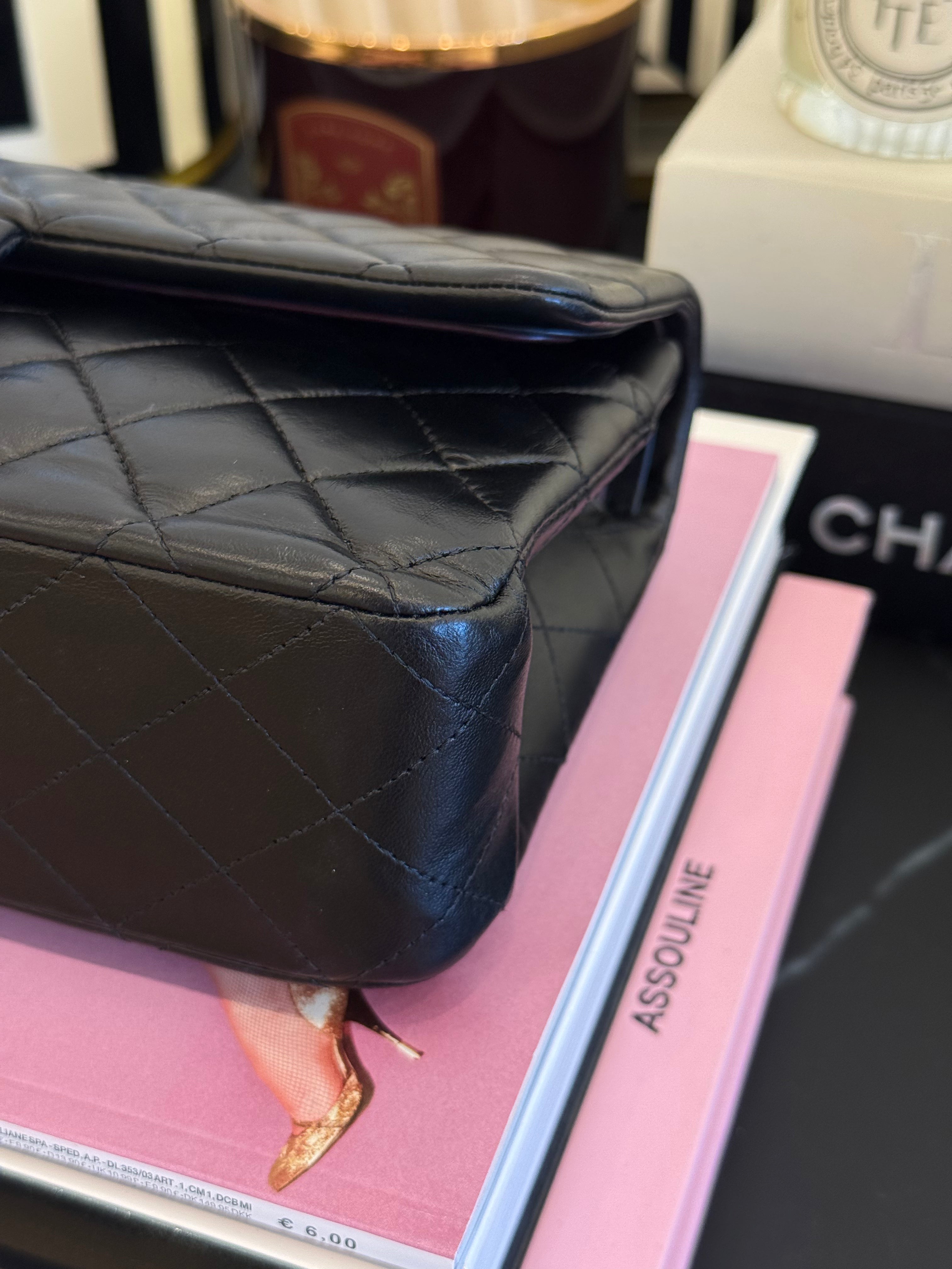 CHANEL 11.12 NERA/ORO
