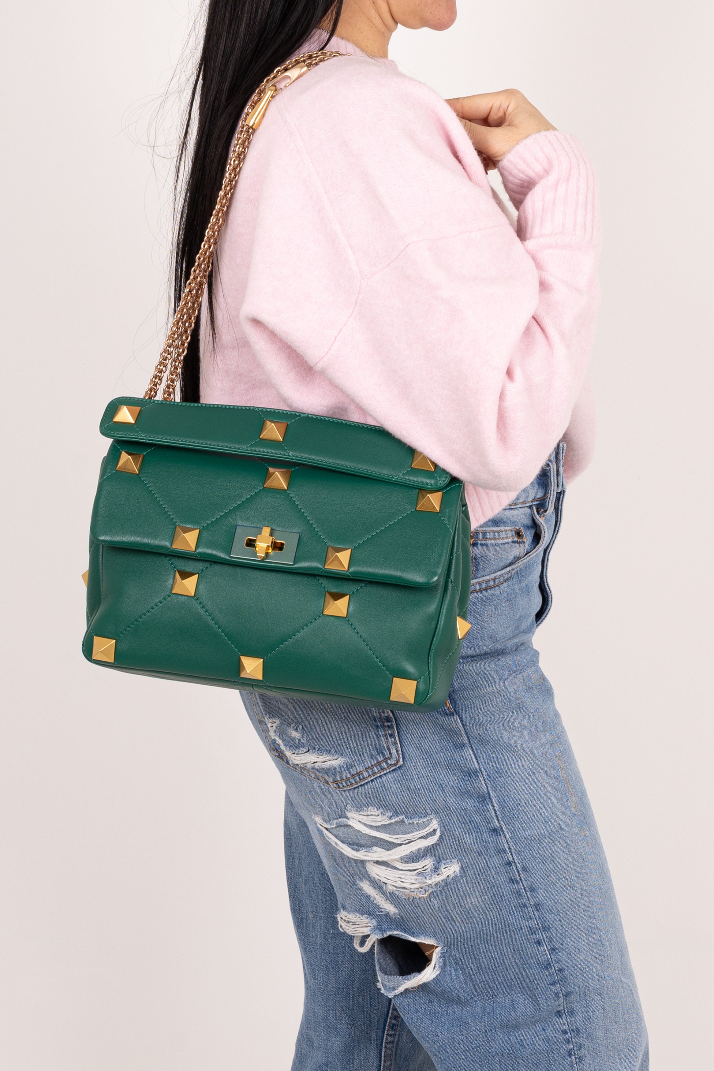 Valentino Roman Stud Verde Media