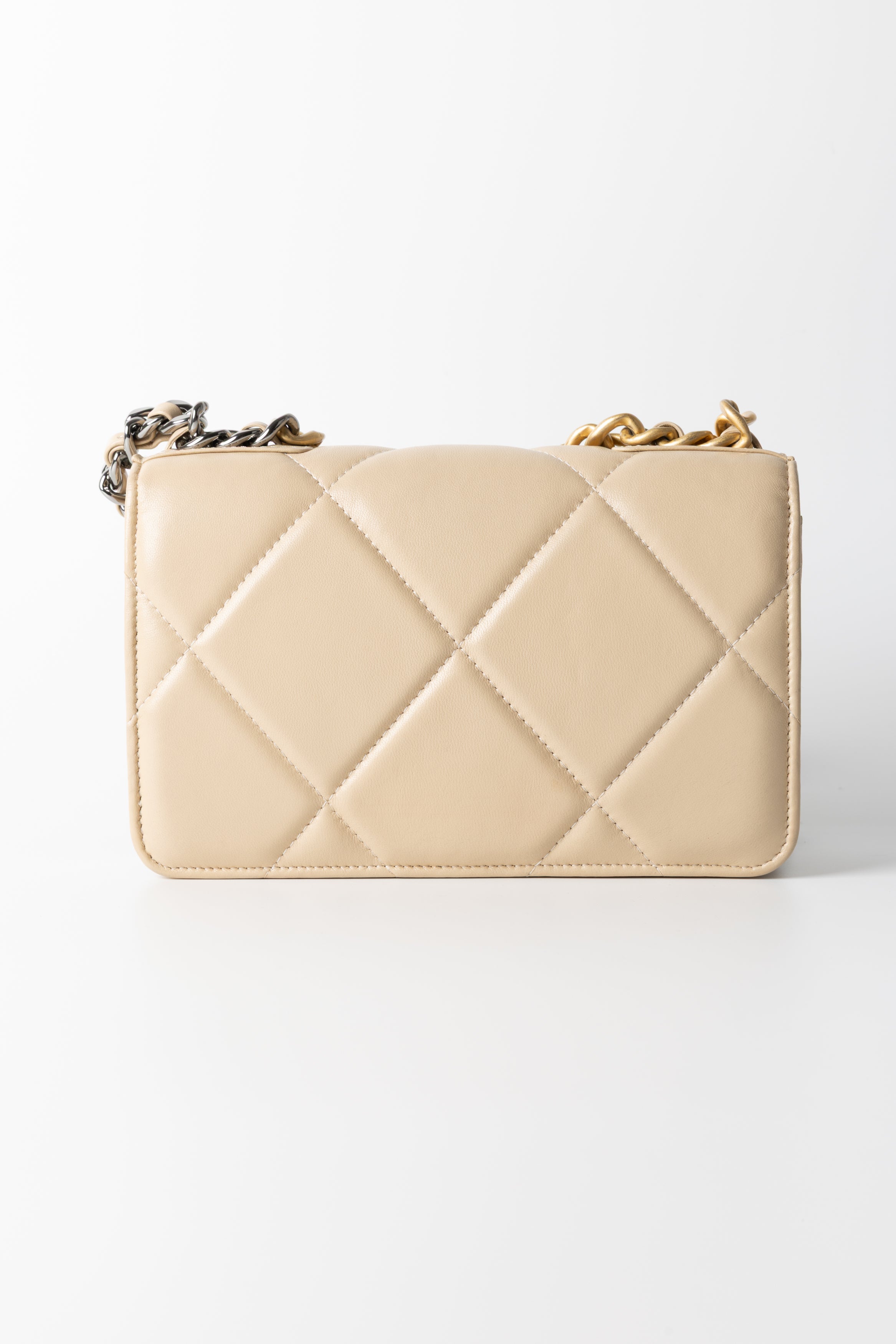 CHANEL 19 WALLET ON CHAIN BEIGE