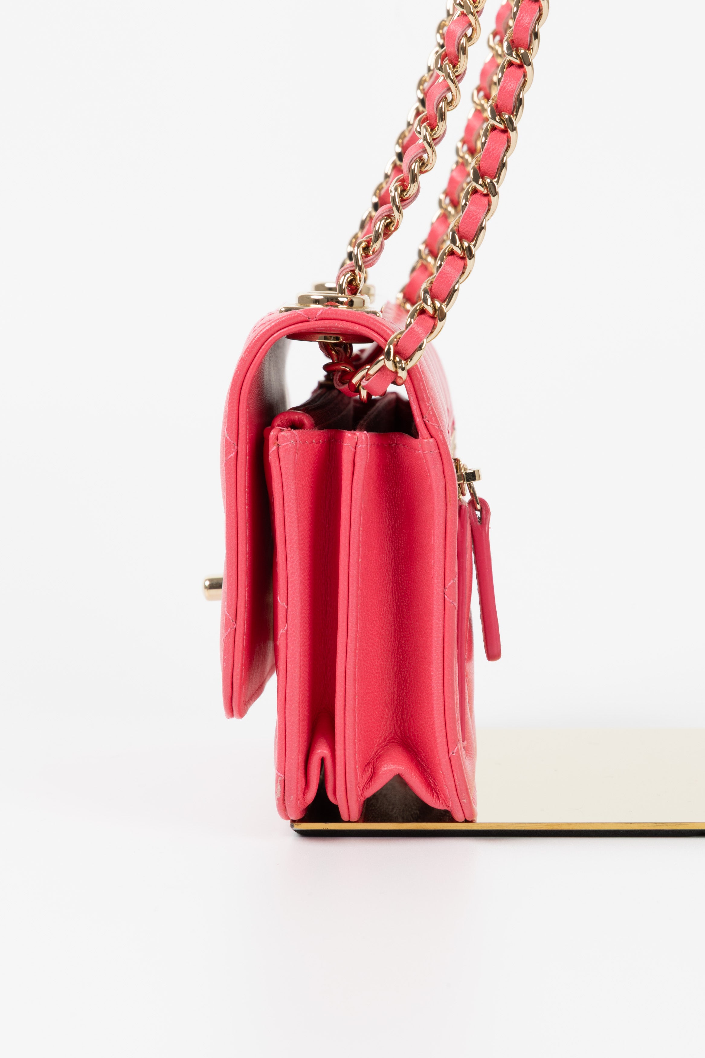 CHANEL MINI WOC FUCSIA