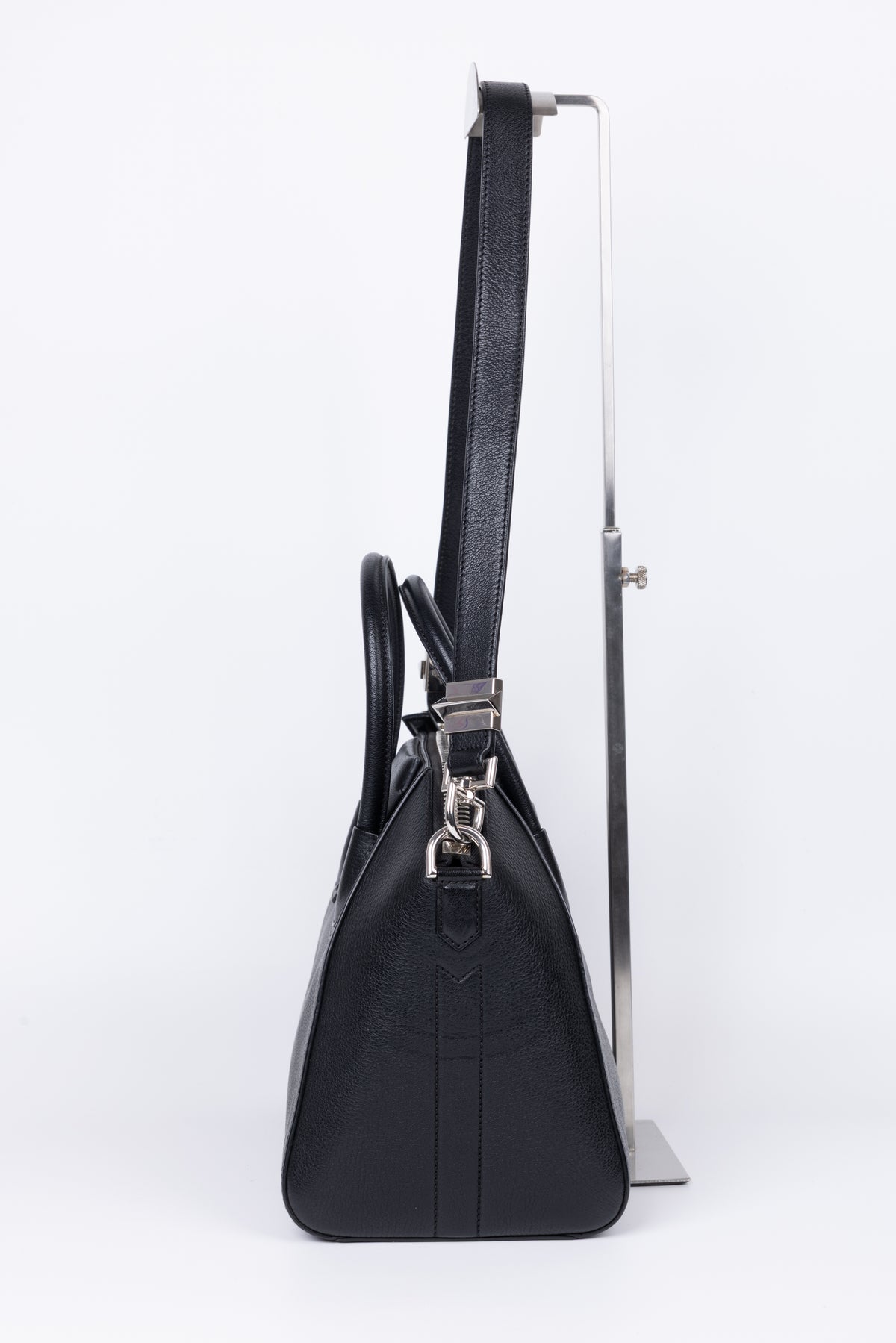 GIVENCHY ANTIGONA NERA