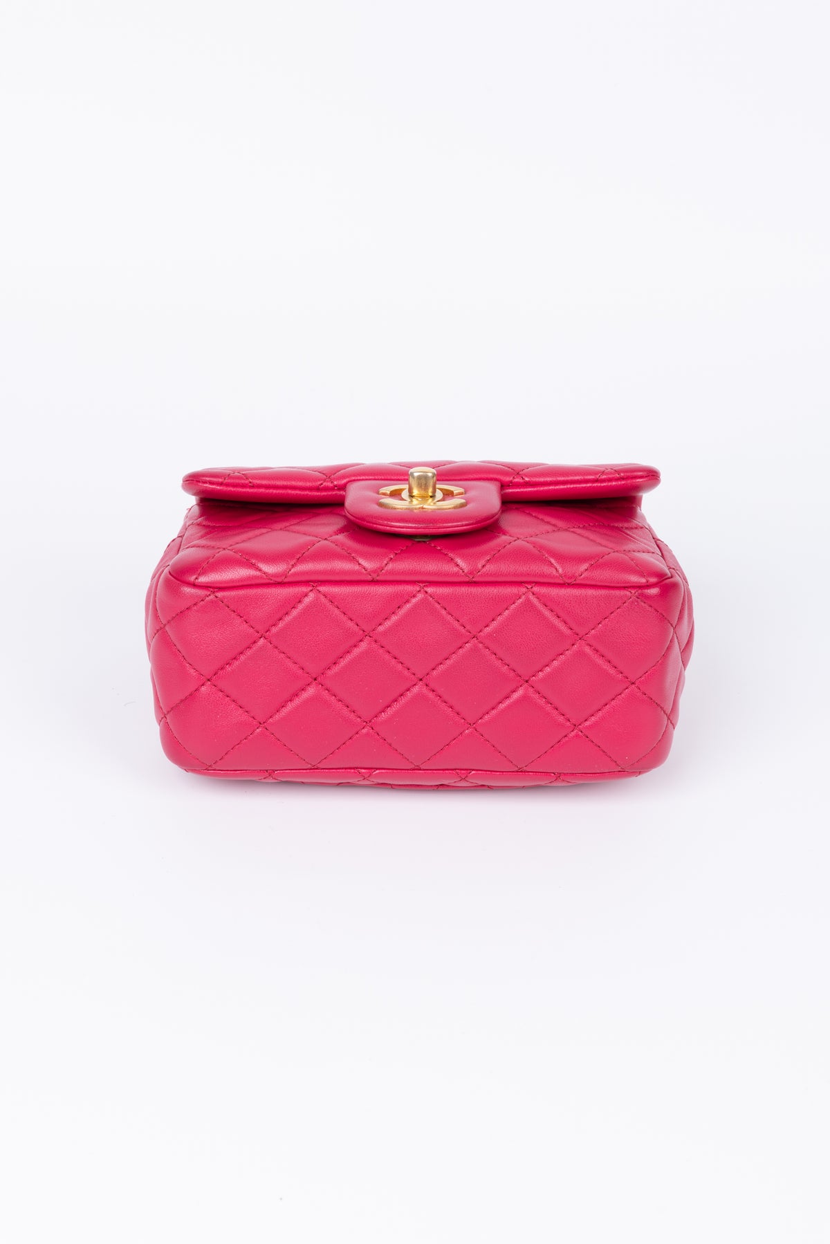 CHANEL MINI SQUARE SFERA MAGENTA