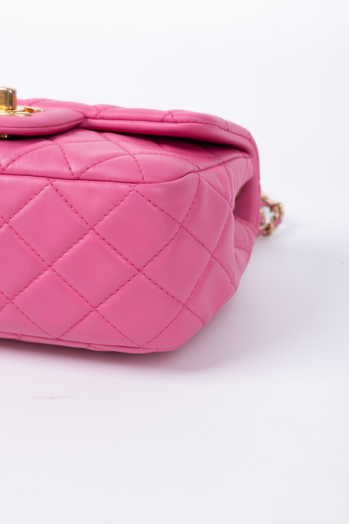 CHANEL MINI SQUARE SFERA ROSA