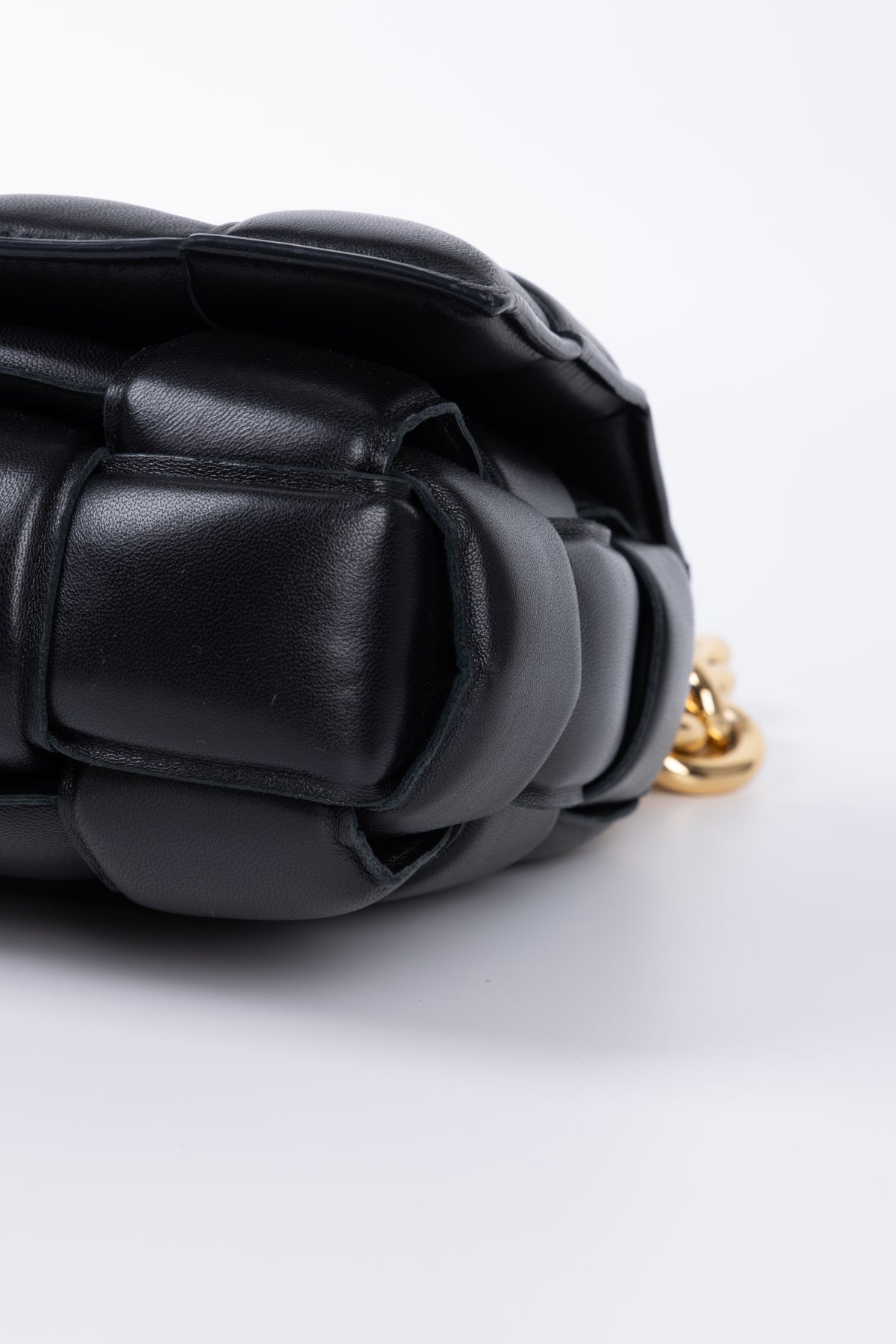 BOTTEGA VENETA PADDED CHAIN NERA