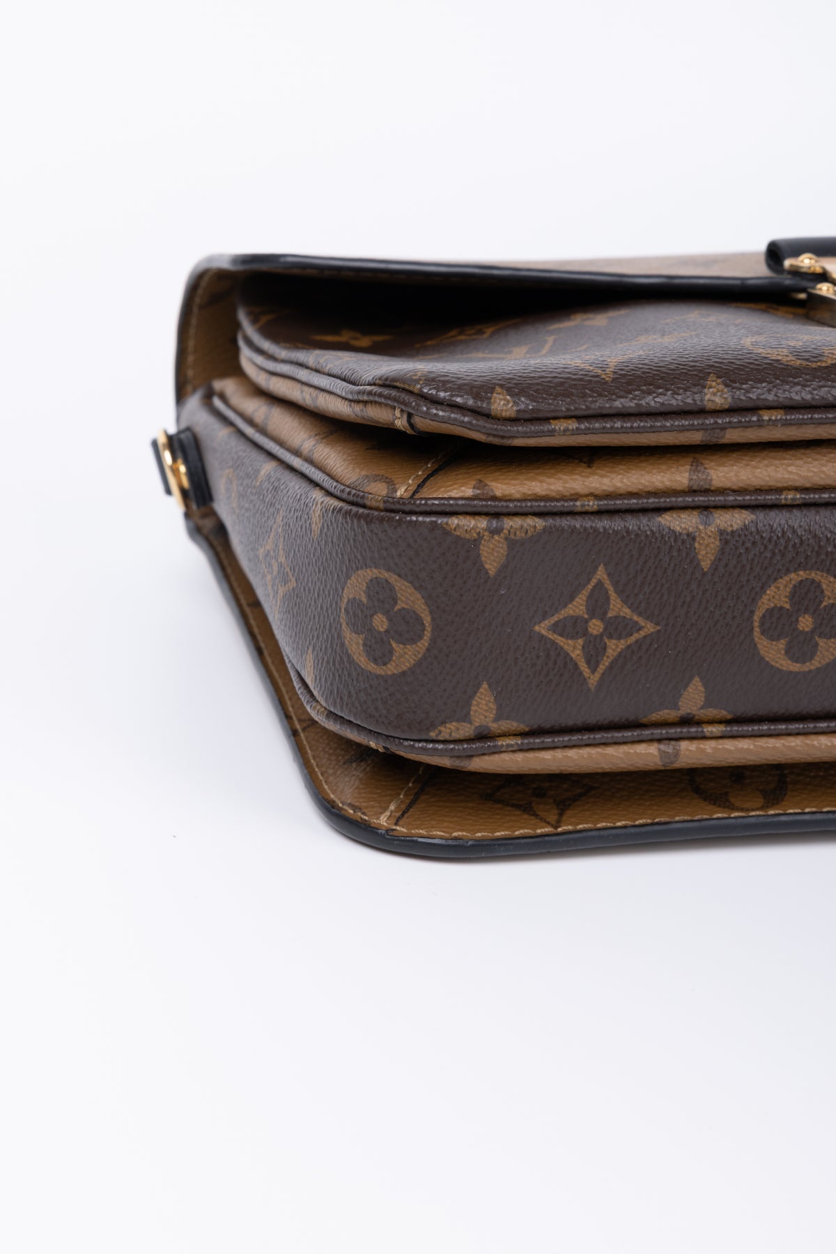 LOUIS VUITTON MÈTIS REVERSE 19