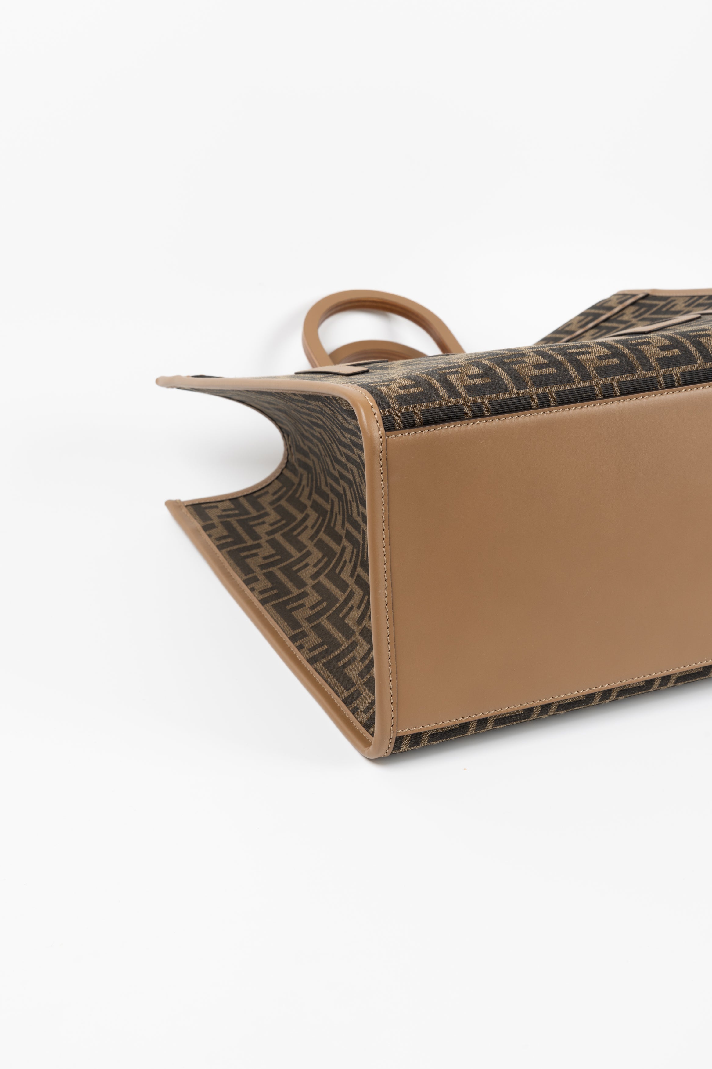 FENDI SHOPPING SUNSHINE GRANDE